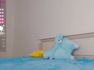 webcam girl small_blondee live cam image #4204491