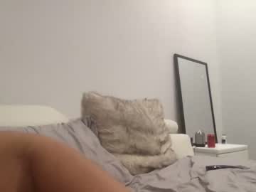 webcam girl shetoowild live cam image #2619161