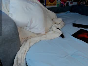 webcam girl flirtykitty_ live cam image #12605027
