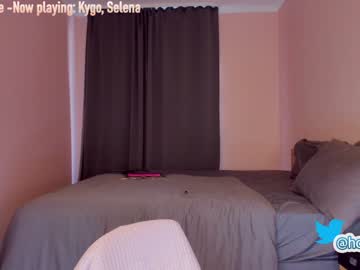 webcam girl hollyextra live cam image #3437064