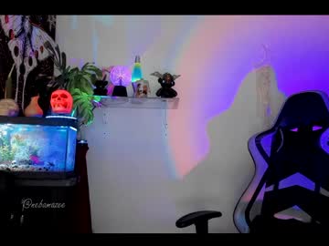 webcam girl nebamazee live cam image #2676170