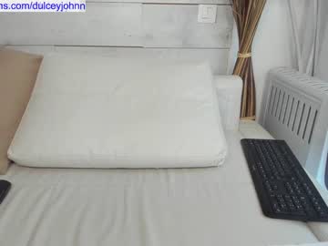 webcam girl dulceyjohn live cam image #9100846