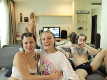 webcam girl centaurihadar live cam image #6478607