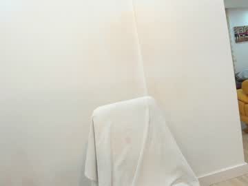 webcam girl ehotlovea live cam image #4051371
