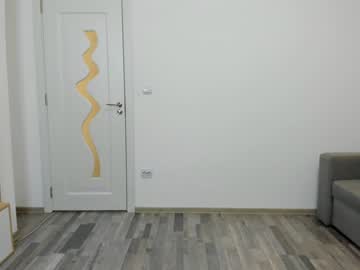 webcam girl inwardly_beautyy live cam image #4150076
