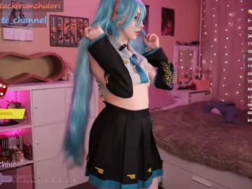 webcam girl yourcutewaifu live cam image #12000385