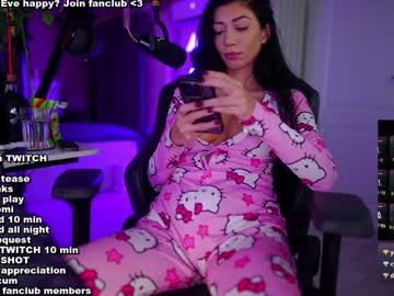 webcam girl evelyne92 live cam image #11195303
