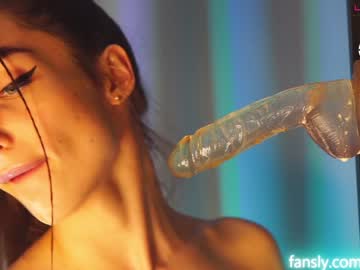 webcam girl angels_kiss live cam image #2484527