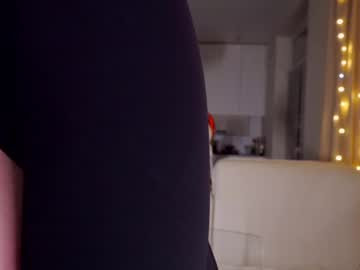 webcam girl aveksmr live cam image #12073987
