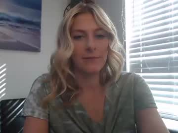 webcam girl wet_scarlett72 live cam image #4357613