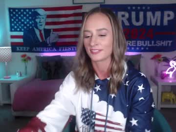 webcam girl holihurricane live cam image #10511608