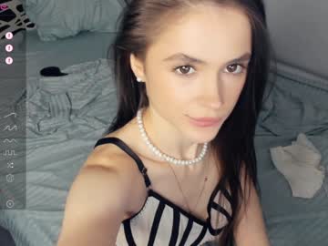 webcam girl thirst_to_love live cam image #10239557