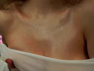 webcam girl a_whole_eternity live cam image #10039494