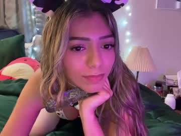 webcam girl giaavalentinee live cam image #9459479