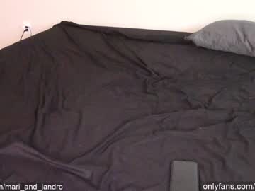 webcam couple mari_and_jandro live cam image #1059741