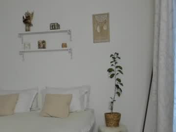 webcam girl rennatha21 live cam image #1223970