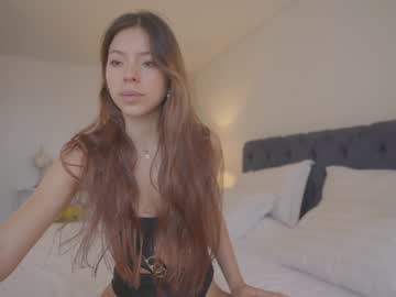 webcam girl emma_lu1 live cam image #9930896