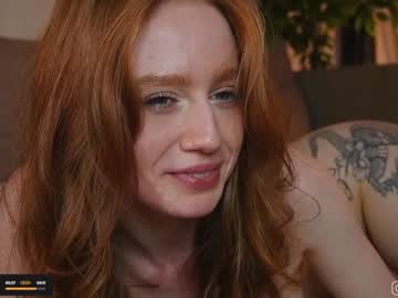 webcam girl lizzy_blaze live cam image #9879765