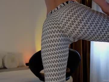 webcam girl fit___girl live cam image #2987346