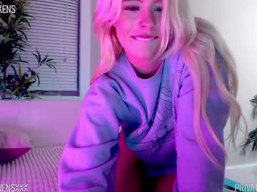 webcam girl oliviaowens live cam image #2457068