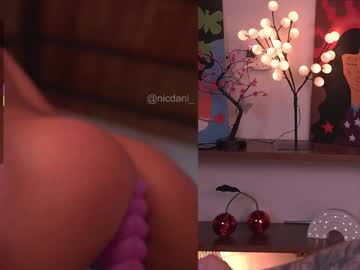 webcam girl nicdani_1 live cam image #12232953