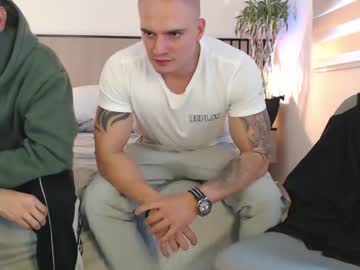 webcam man fratguysonline live cam image #7676729