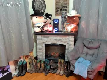 webcam girl murbears_world live cam image #2982431