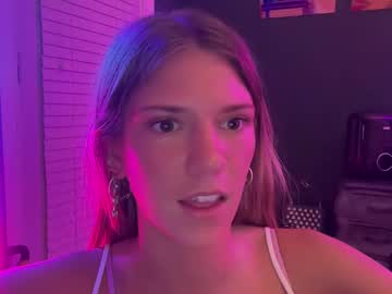 webcam girl oliviahansleyy live cam image #10597686