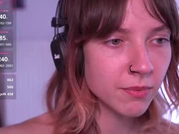 webcam girl just_busking live cam image #13033081