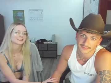 webcam couple cowsgomoo101 live cam image #9703825