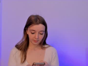 webcam girl elizabeth__gray live cam image #4393592