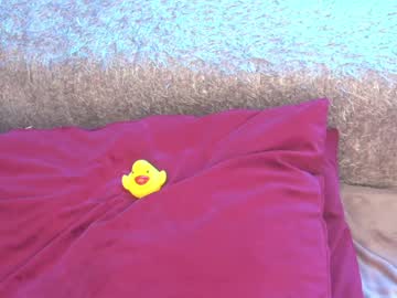 webcam girl xtina__ live cam image #2976620
