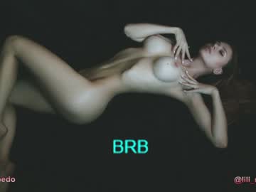 webcam girl lili_and_niki live cam image #4301984