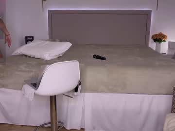 webcam girl french_riv1era live cam image #7680693