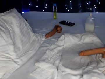 webcam girl dee_waters live cam image #8145251