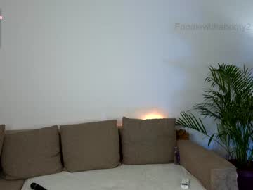 webcam girl naughtyrider69 live cam image #3297737