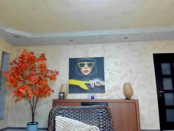webcam girl raquelle_star live cam image #7167995