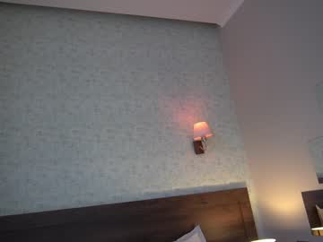 webcam girl erikabee live cam image #1308917