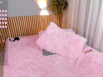 webcam girl little_effy18 live cam image #9647036