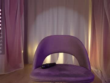 webcam girl aurora_the_ballerina live cam image #9845491