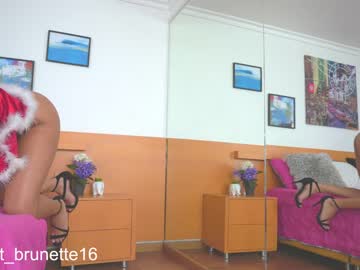 webcam girl camilitasu live cam image #1115777