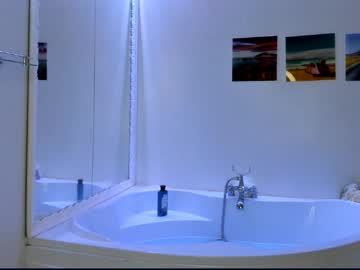 webcam girl elisa_oliver live cam image #964409
