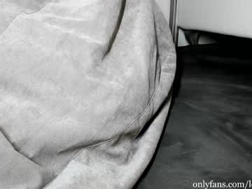 webcam girl le__ah live cam image #1359555
