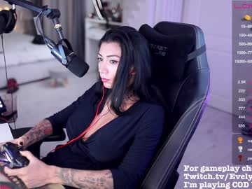 webcam girl evelyne92 live cam image #404339