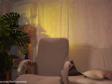 webcam girl lovely_tammy live cam image #1801315