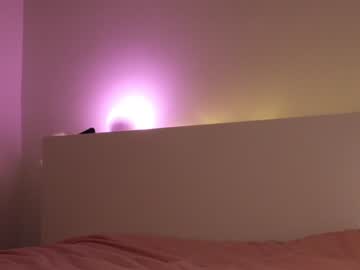 webcam girl sasha_ursx live cam image #2134673
