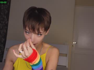 webcam girl agelina_summer live cam image #337179
