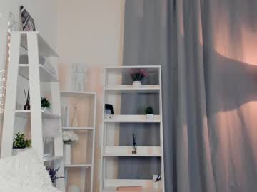 webcam girl shiningdawn live cam image #12578605