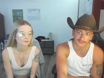 webcam couple cowsgomoo101 live cam image #9703726