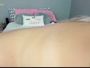 webcam girl ryan_n_riley live cam image #642297